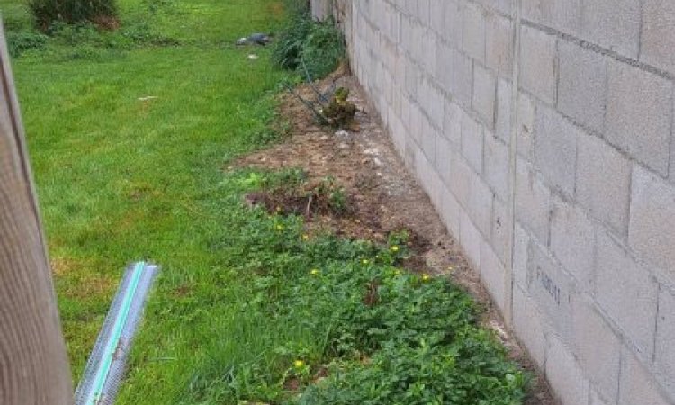 Élévation d'un mur en parpaing à Belleville-en-Beaujolais